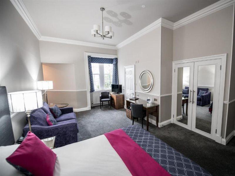 Kincaid House Hotel Milton of Campsie Exteriör bild