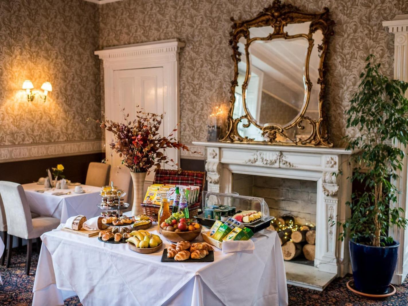 Kincaid House Hotel Milton of Campsie Exteriör bild